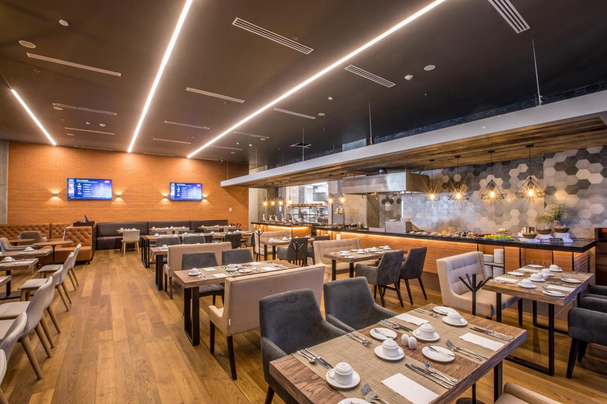 Four Points By Sheraton Puebla Exterior photo